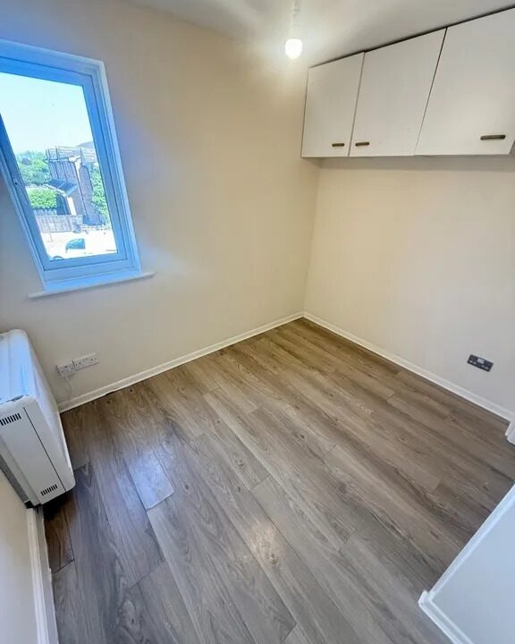 imageye___-_imgi_12_e8ed2935d94f7b02773c89a224ce6809ad66beb0